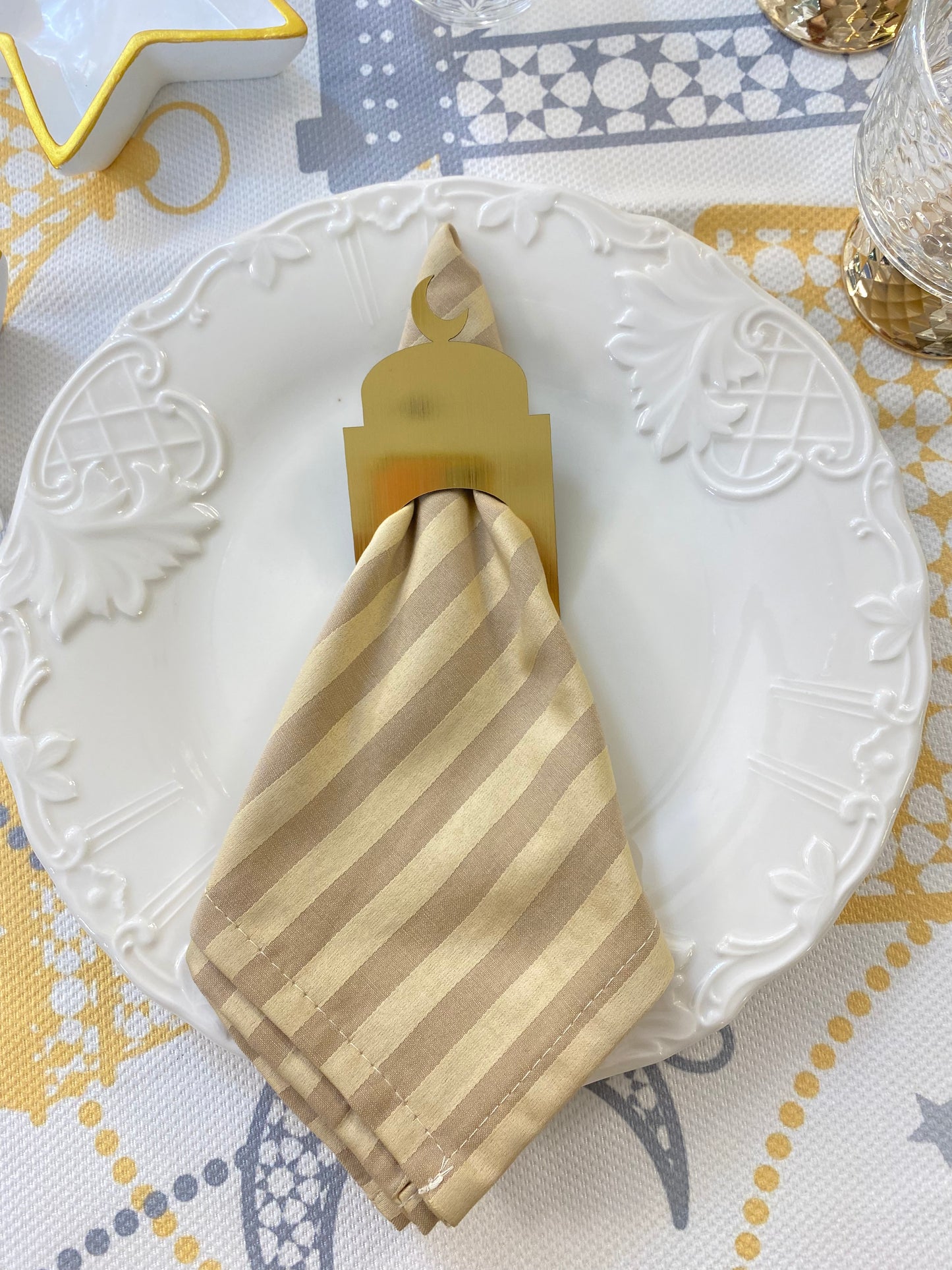 Gold Napkin Rings Set