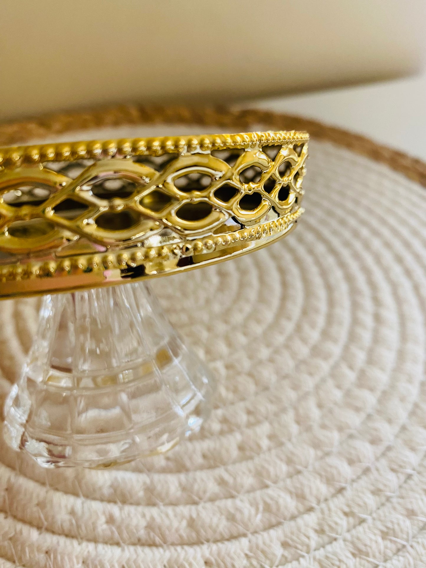 Crystal holder.