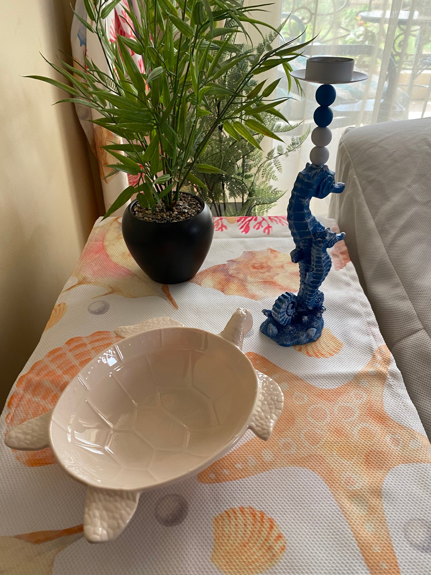 Sealife 3 Table runner.