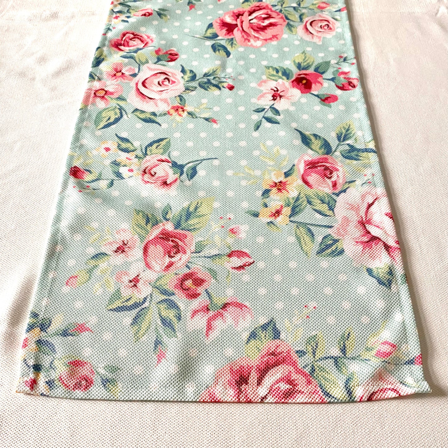 Dotted floral runner