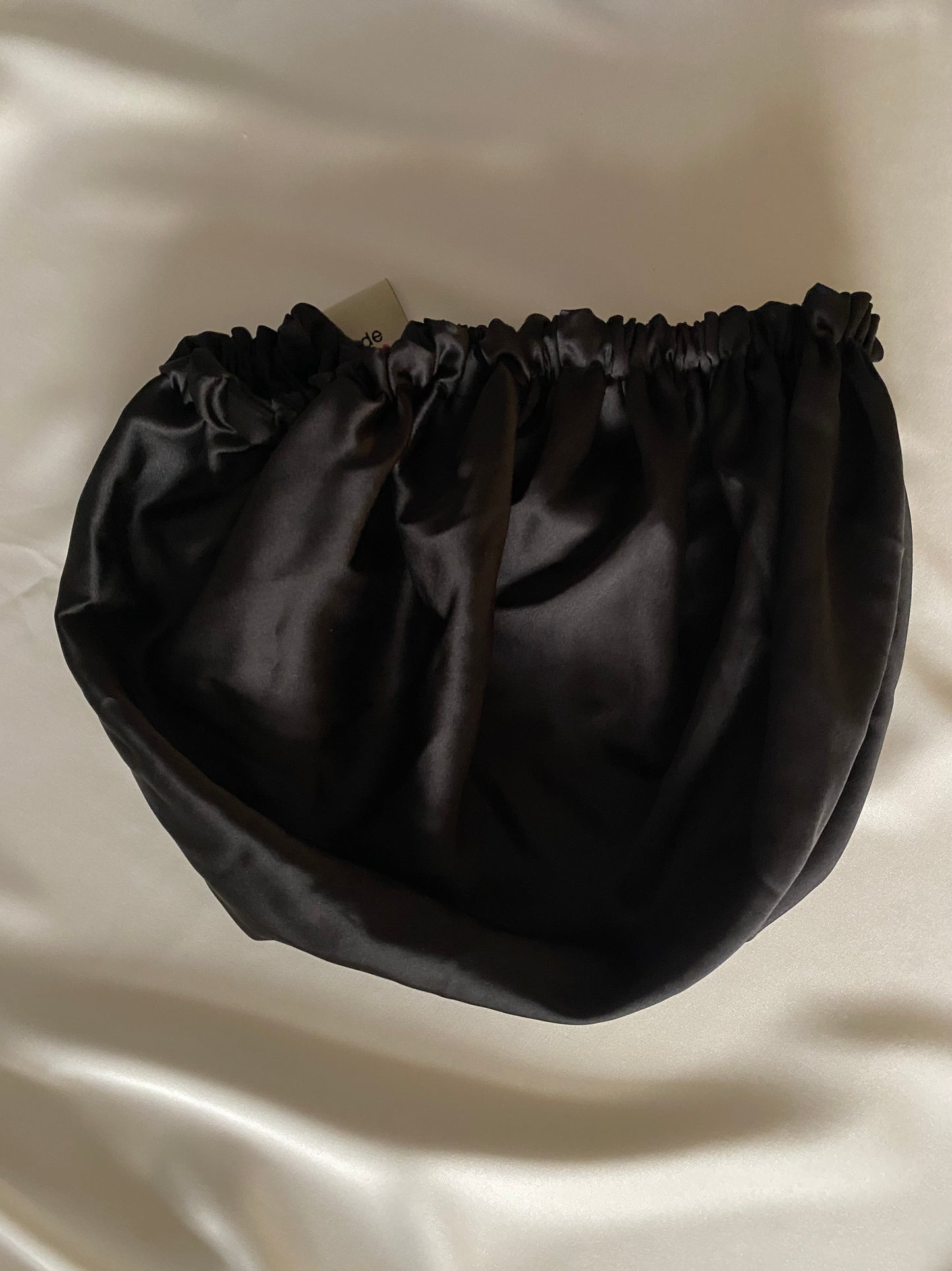 Satin bonnet