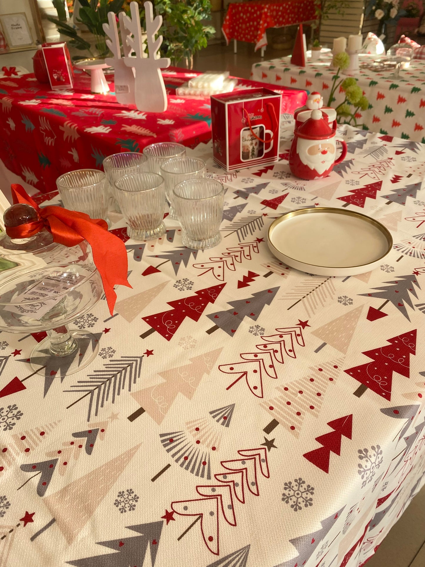 Tablecloth;02