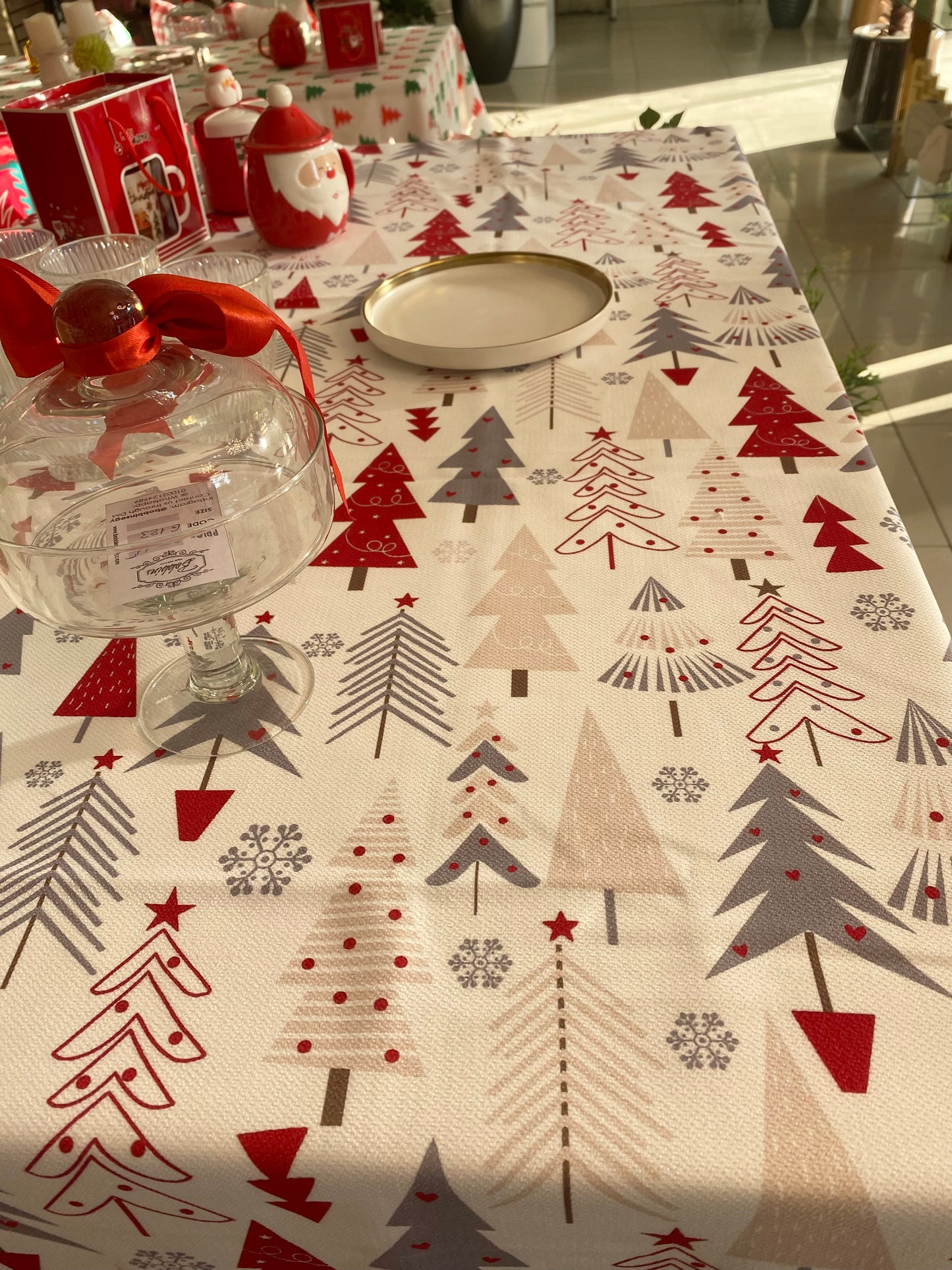 Tablecloth;02