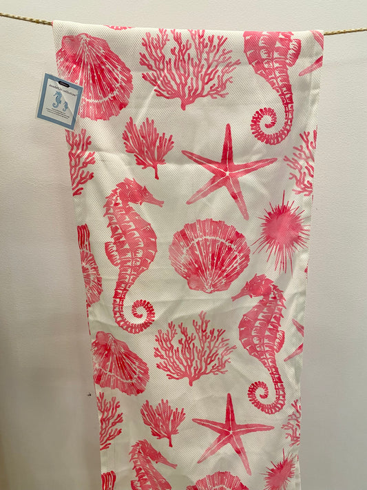 Pink seahorse runner