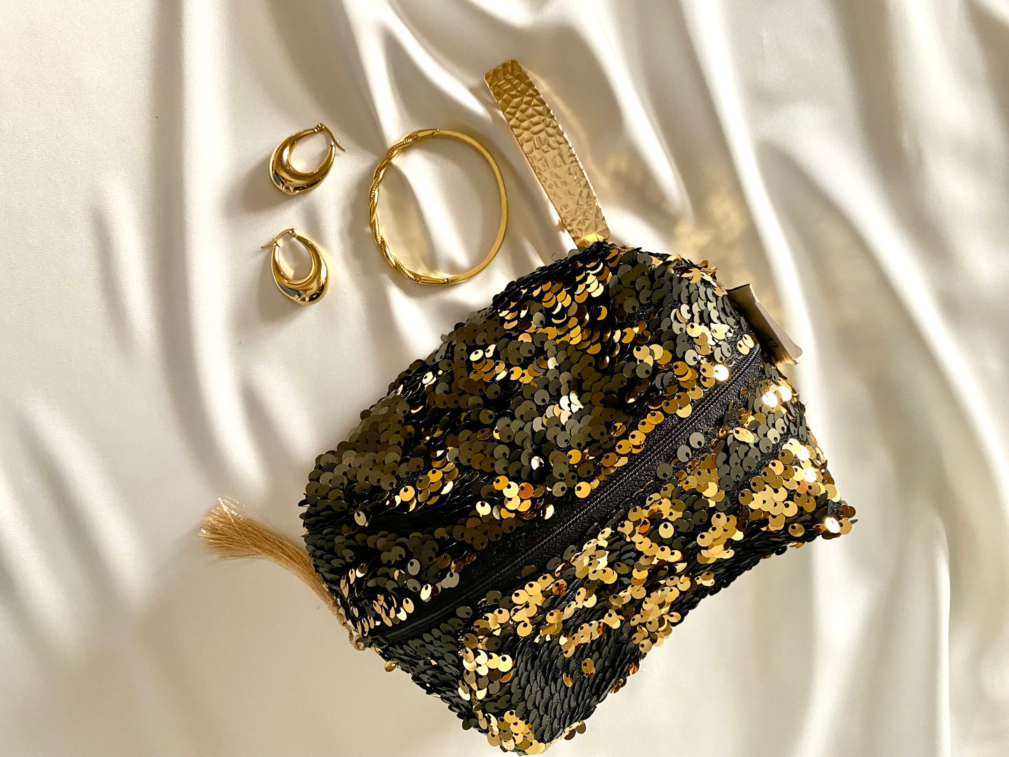 Boxy Sequence Makeup bag
