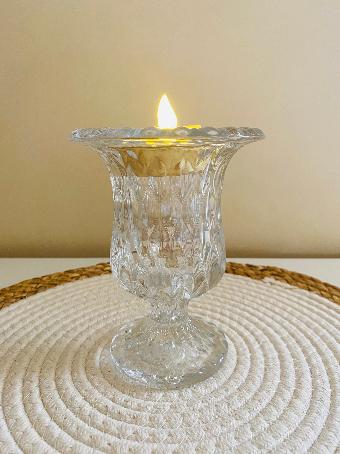 Round crystal censer.