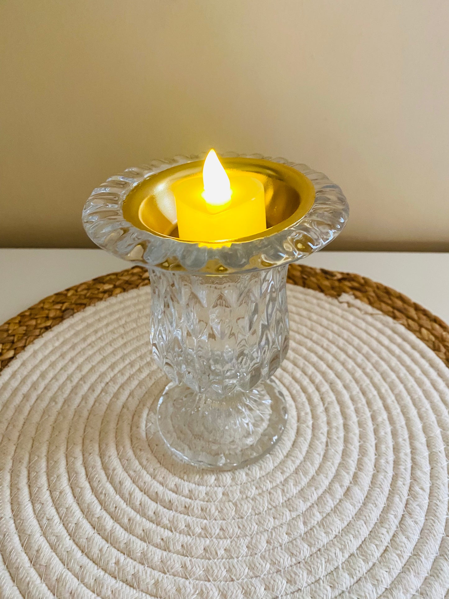 Round crystal censer.