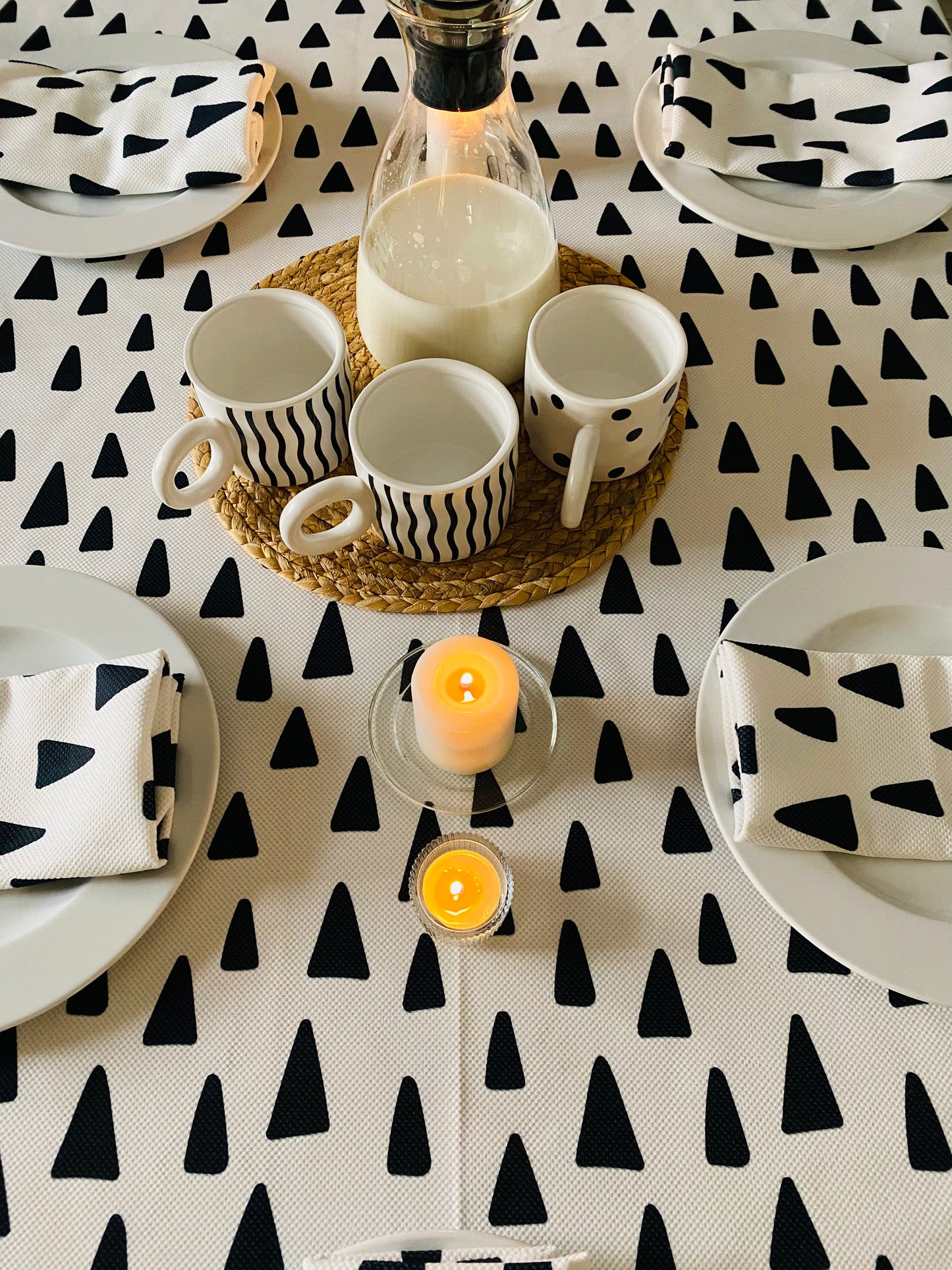 Triangle Print Tablecloth
