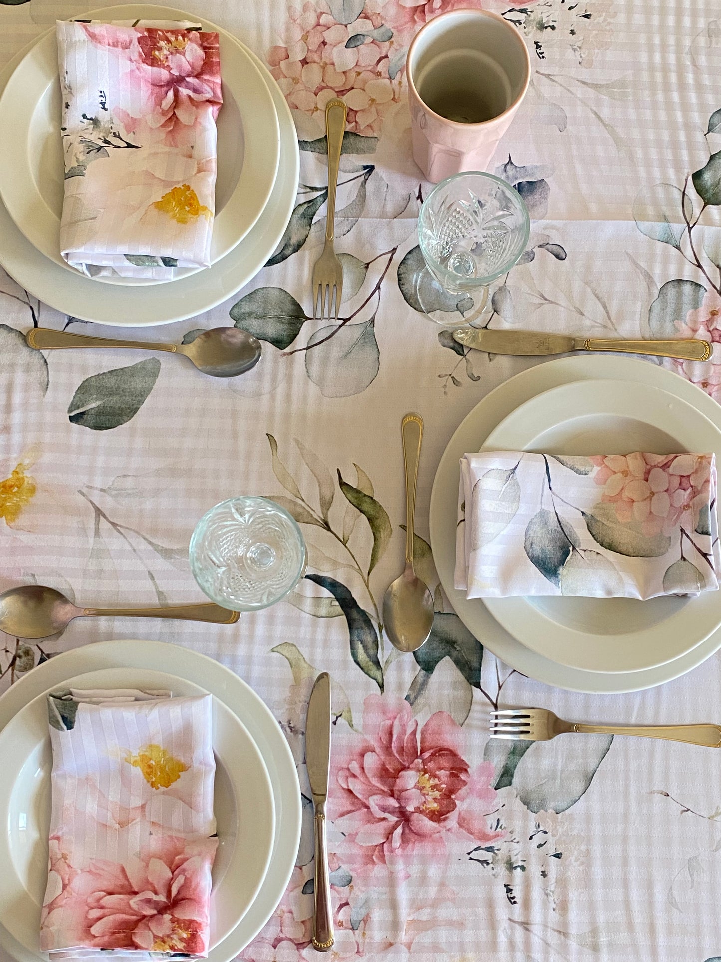 Tablecloth; Floral Pattern