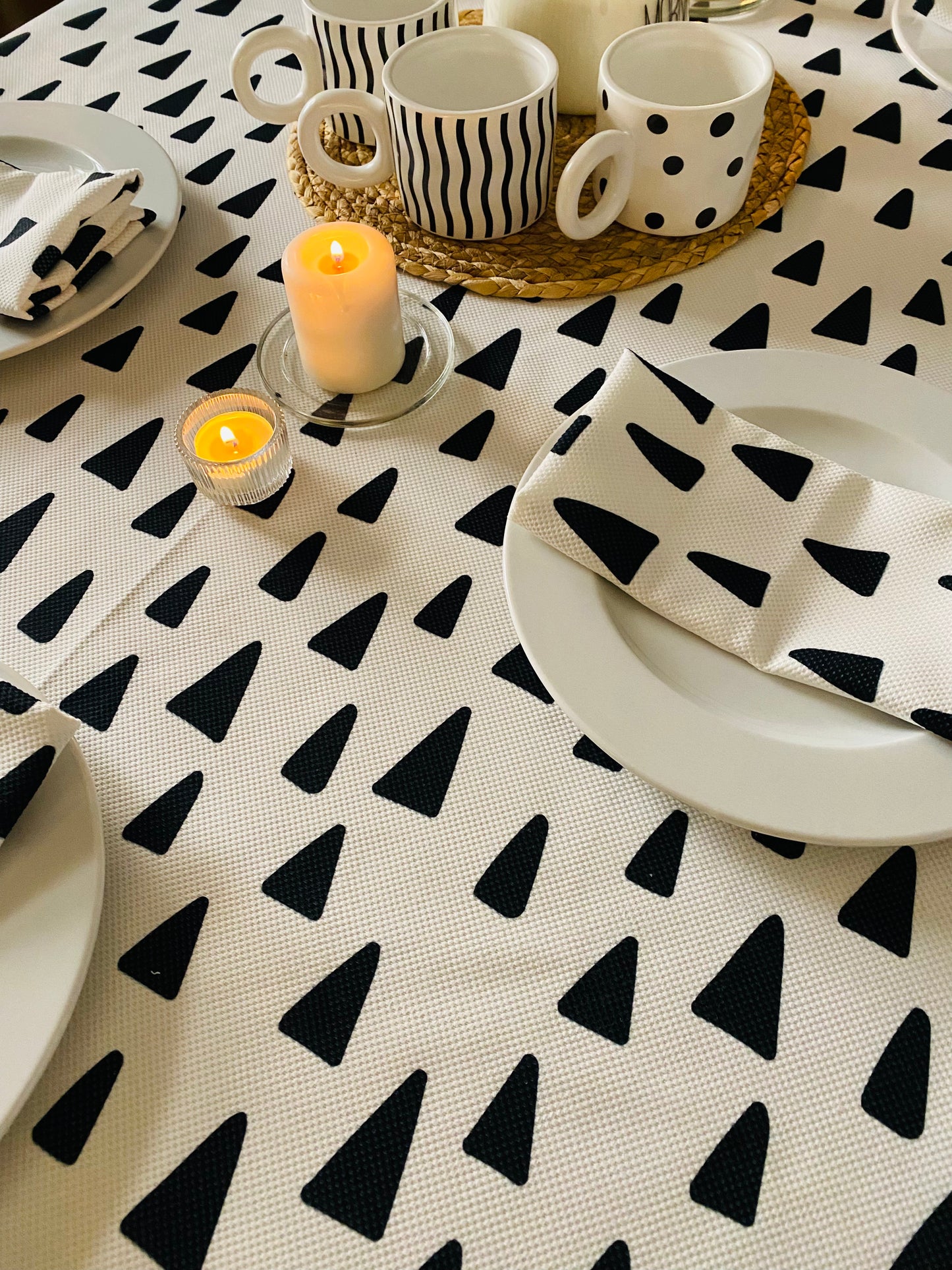 Triangle Print Tablecloth