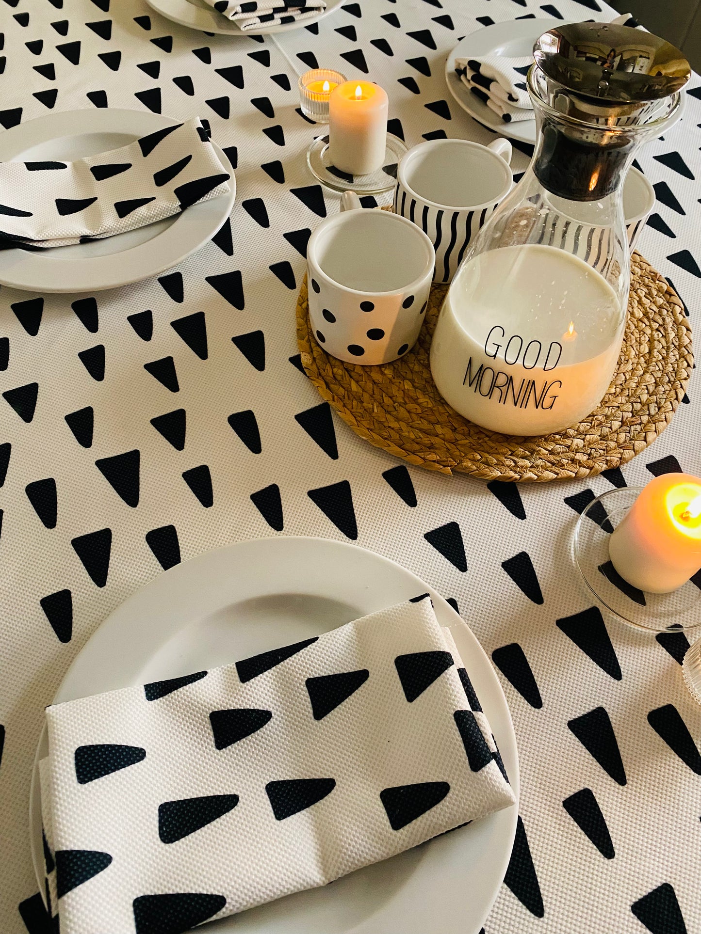Triangle Print Tablecloth