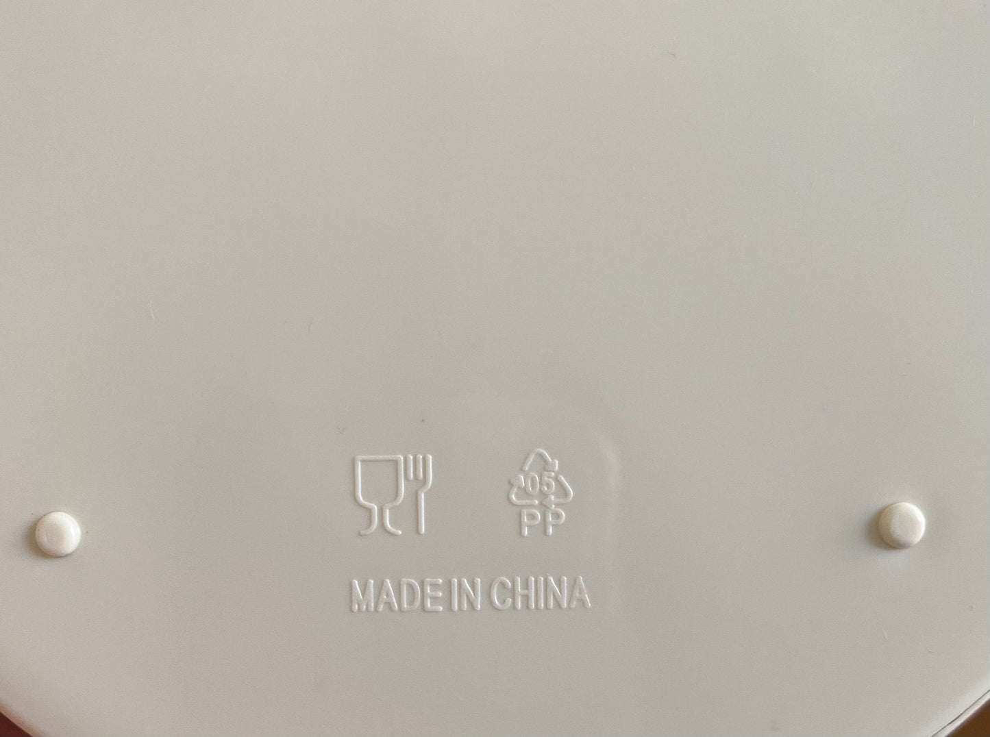 Plastic Plates Set 0b