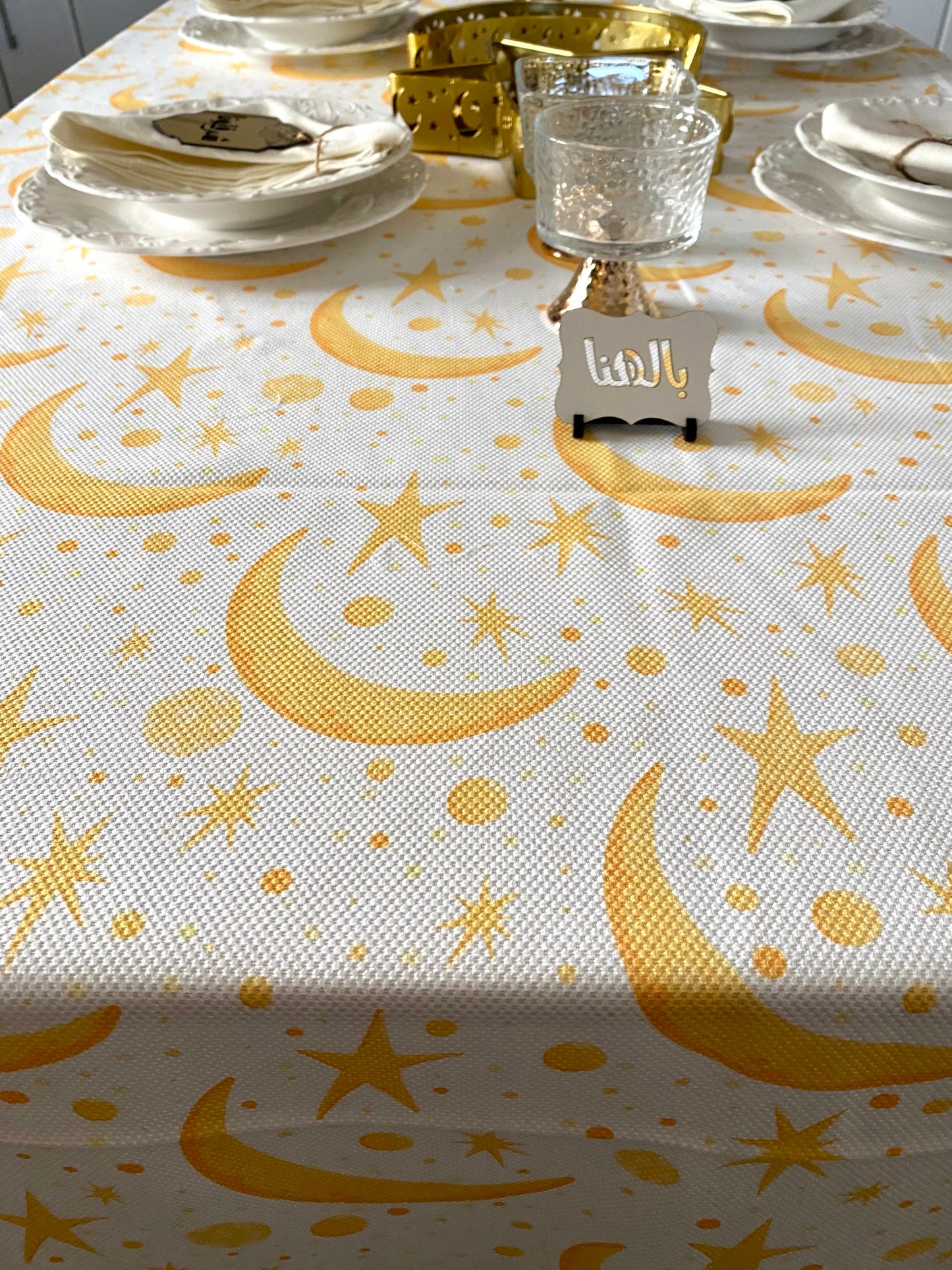 Yellow crescent tablecloth