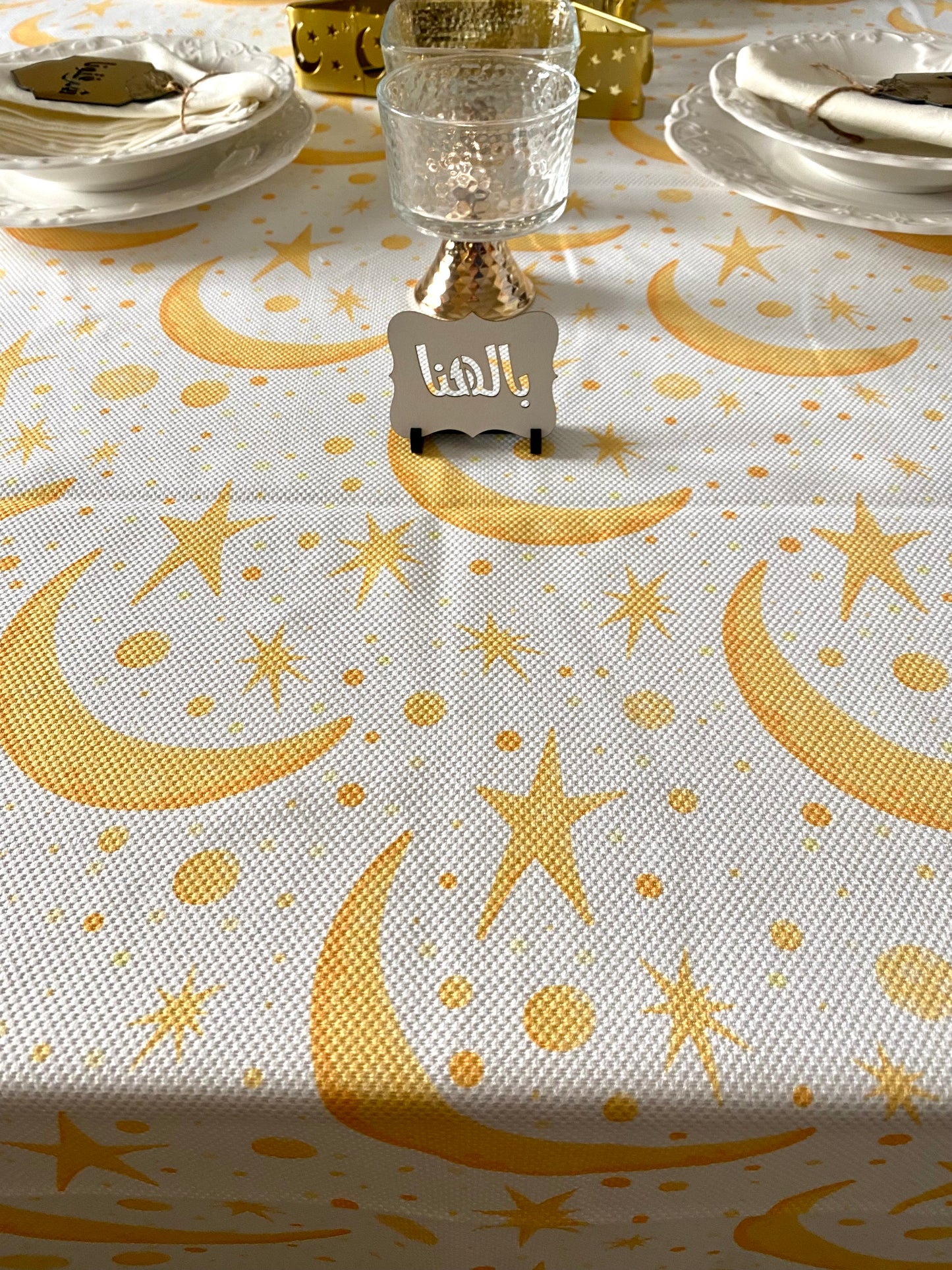 Yellow crescent tablecloth