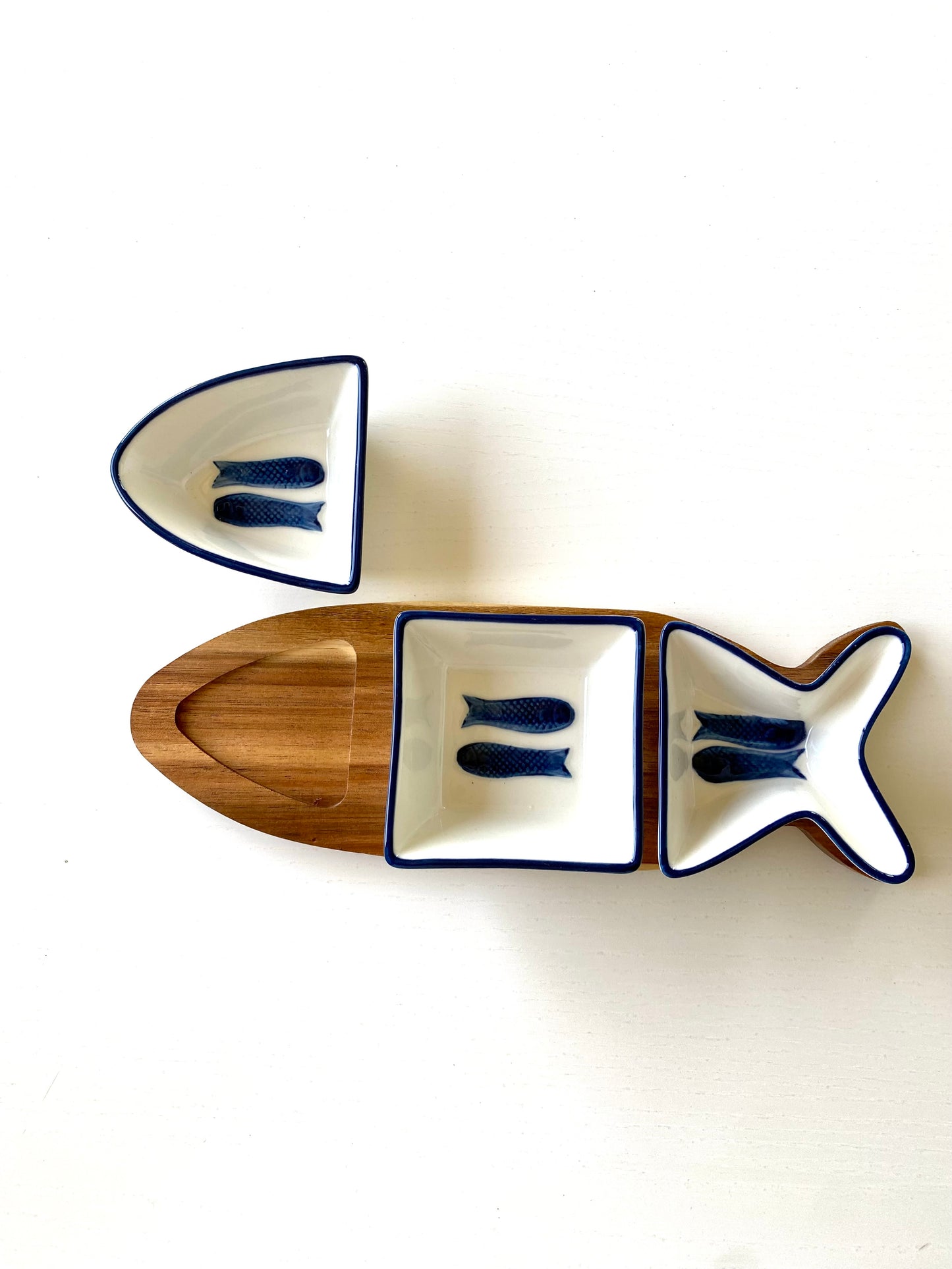 Fish Dish- 3 sections