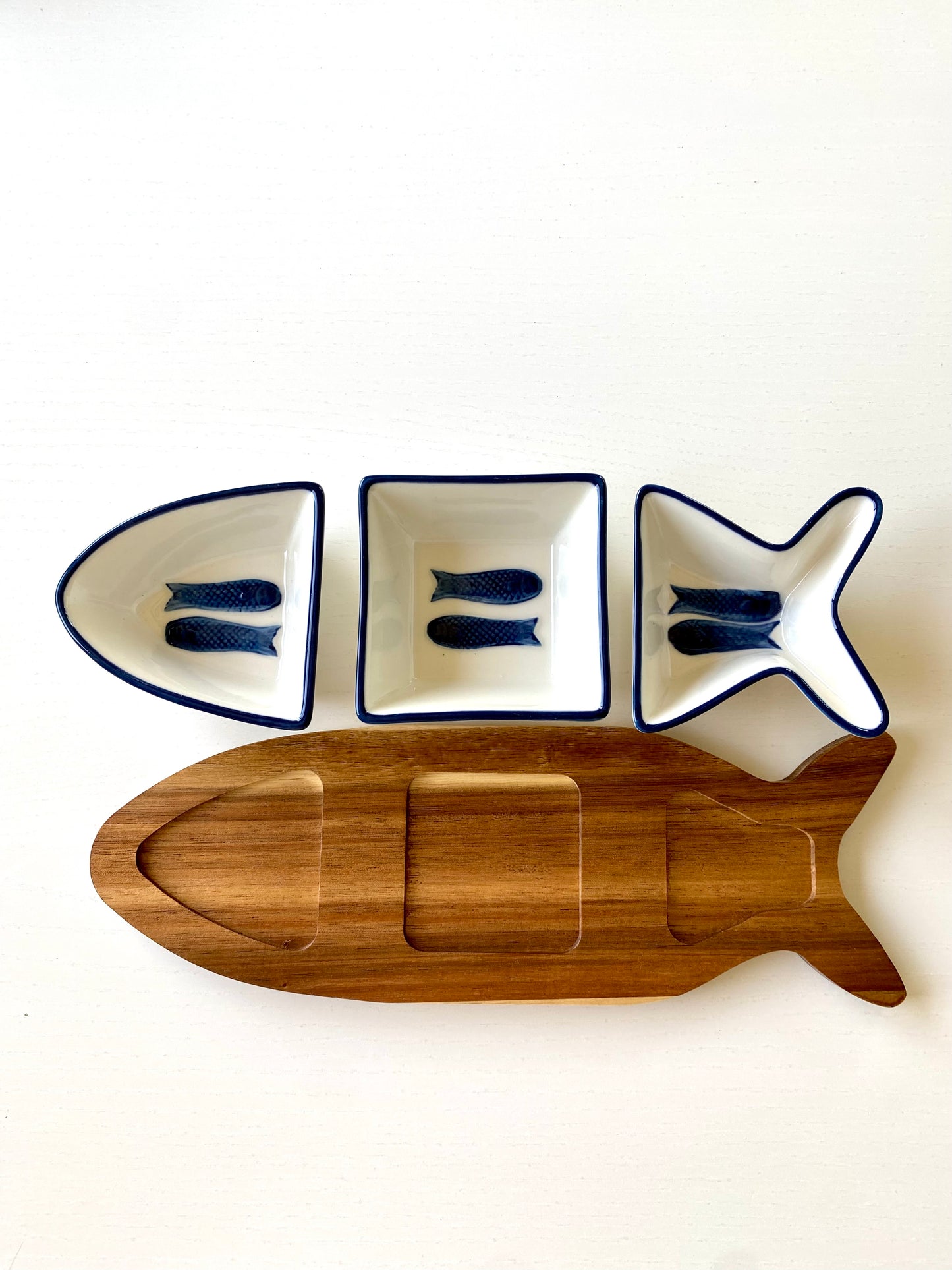 Fish Dish- 3 sections