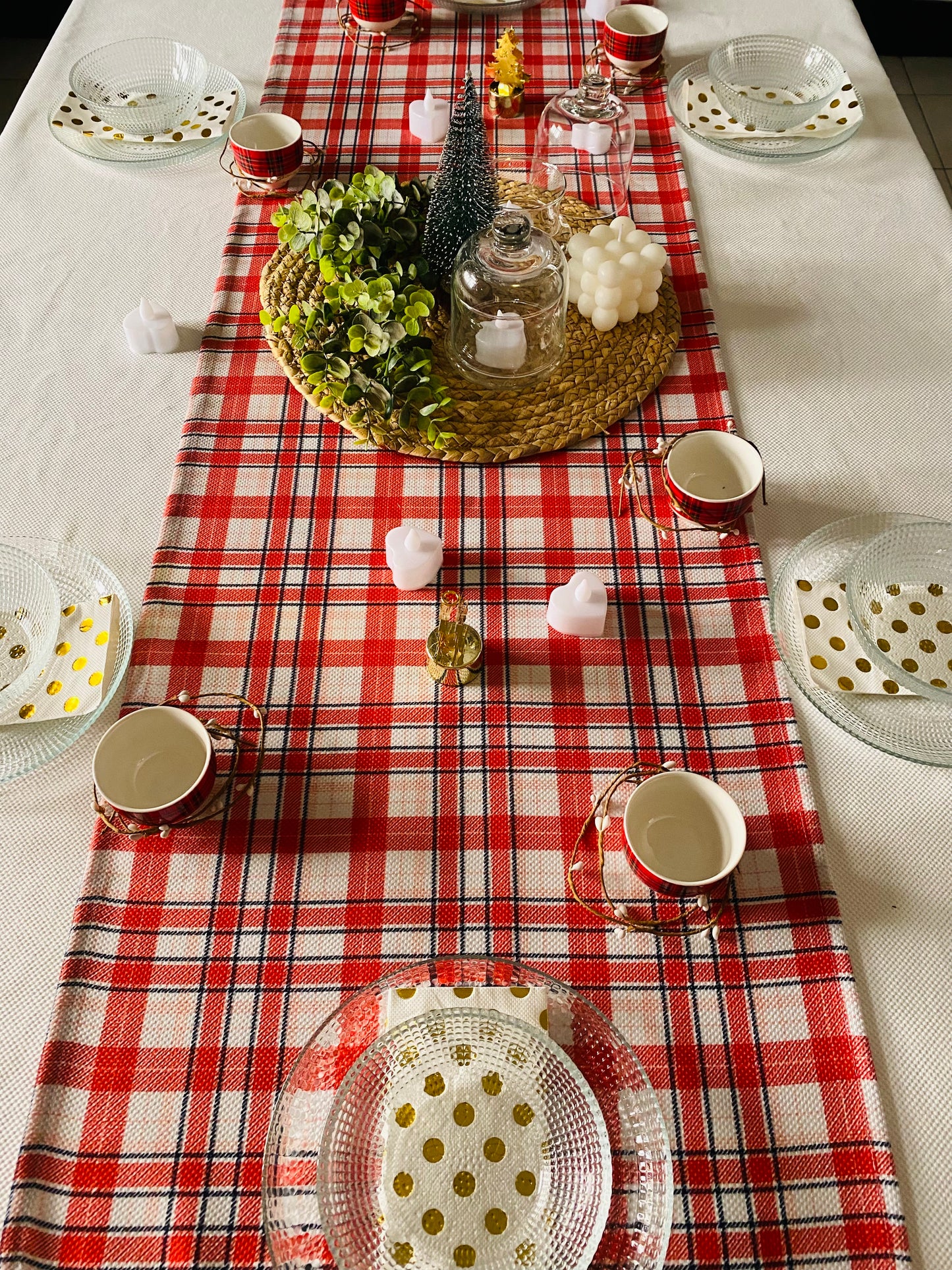 Table Runner;01