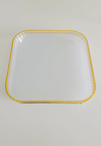 Plastic Plates Set 0b