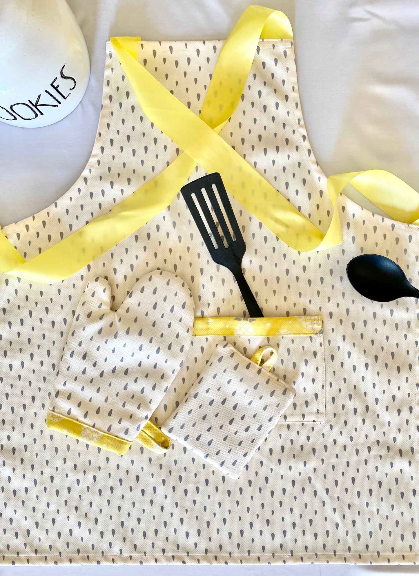 Grey Dots; Kitchen Apron Set