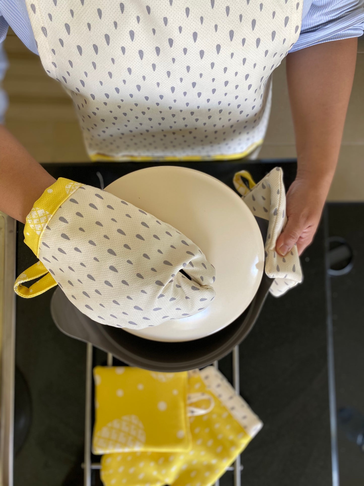 Grey Dots; Kitchen Apron Set