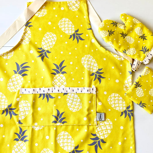 Pineapple Pattern 01; Kitchen Apron Set